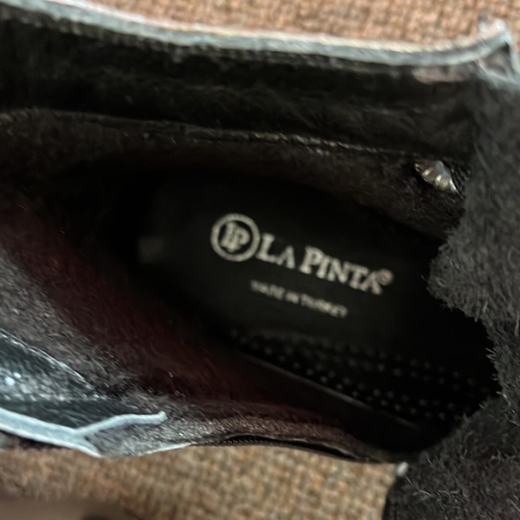 Super fun shiny boots - Picture 6 of 9